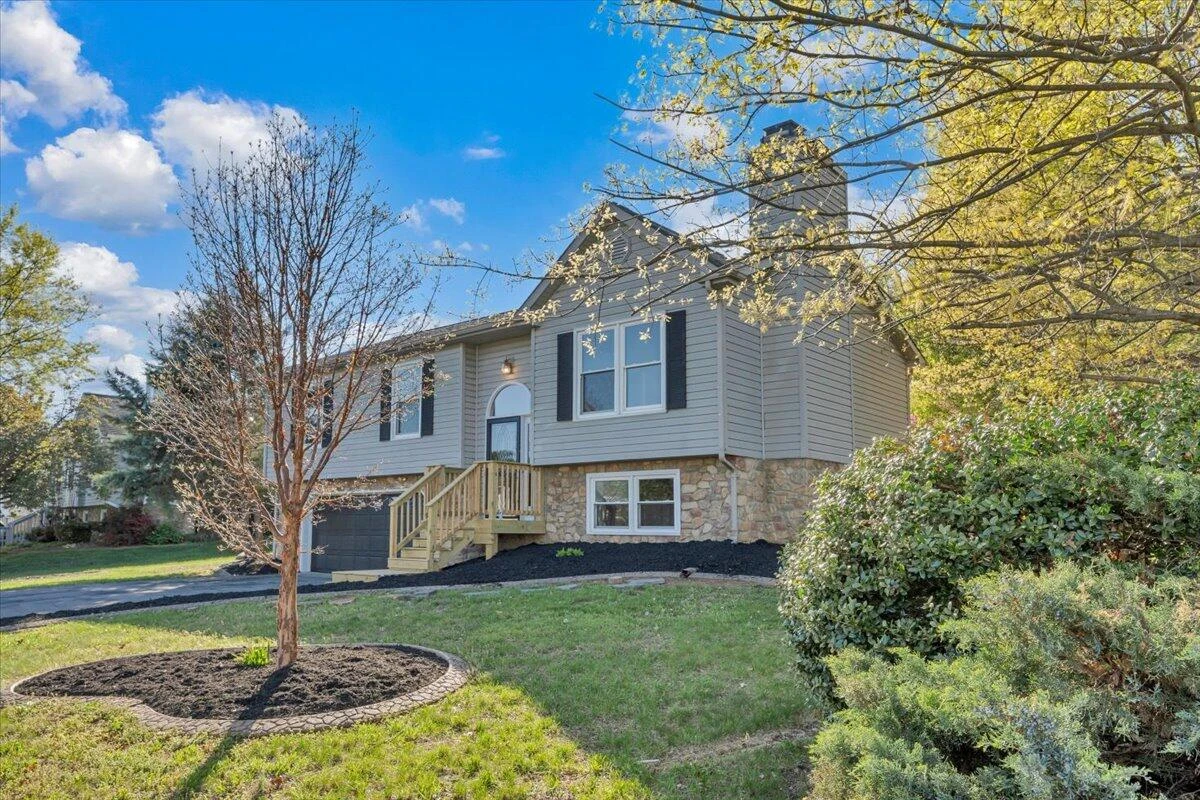 1831 Summerfield DR - Photo 38