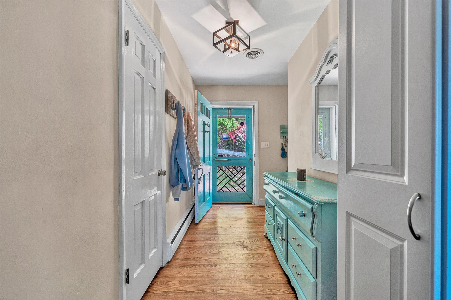 3125 Burnleigh RD - Photo 3