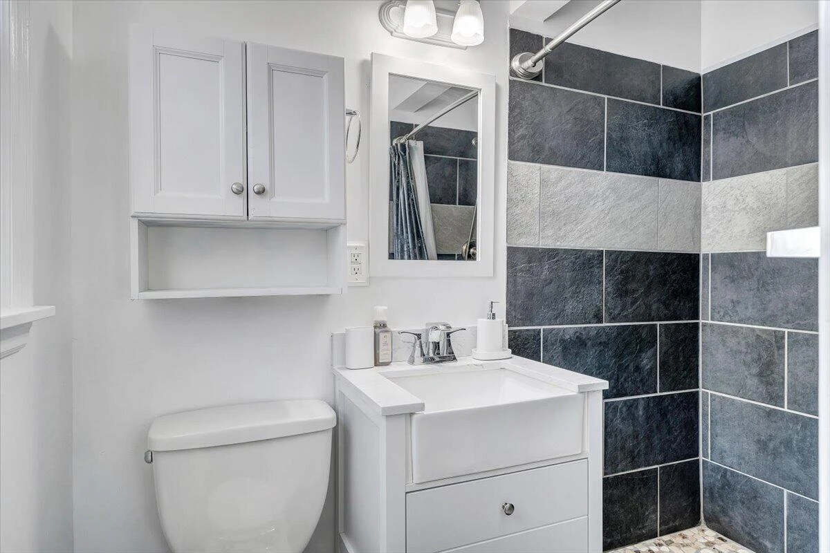 2407 Laura RD - Photo 26