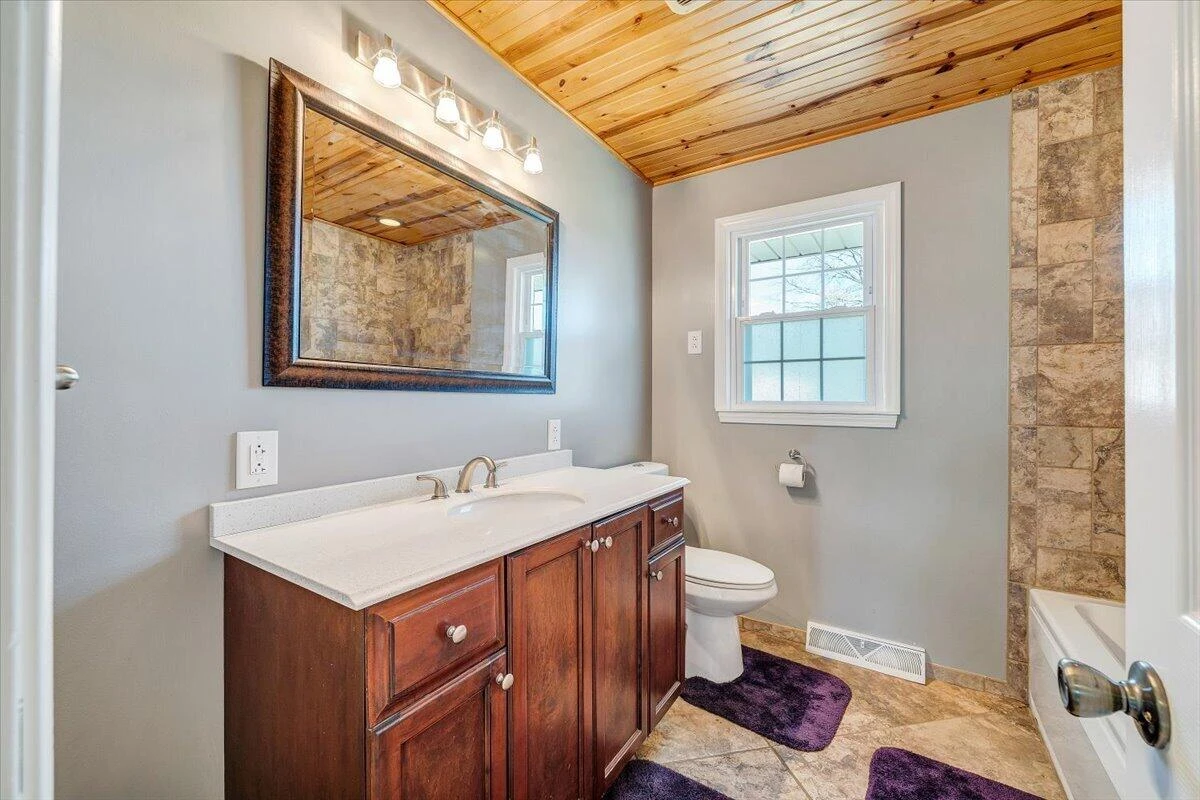 2407 Laura RD - Photo 31
