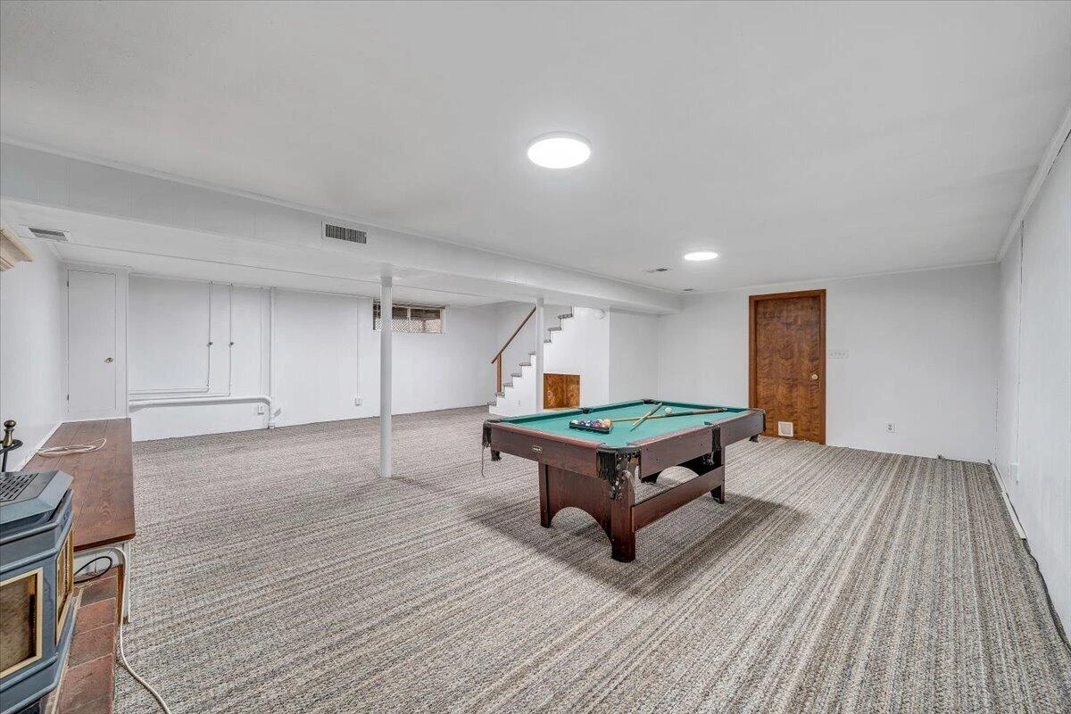 2407 Laura RD - Photo 37