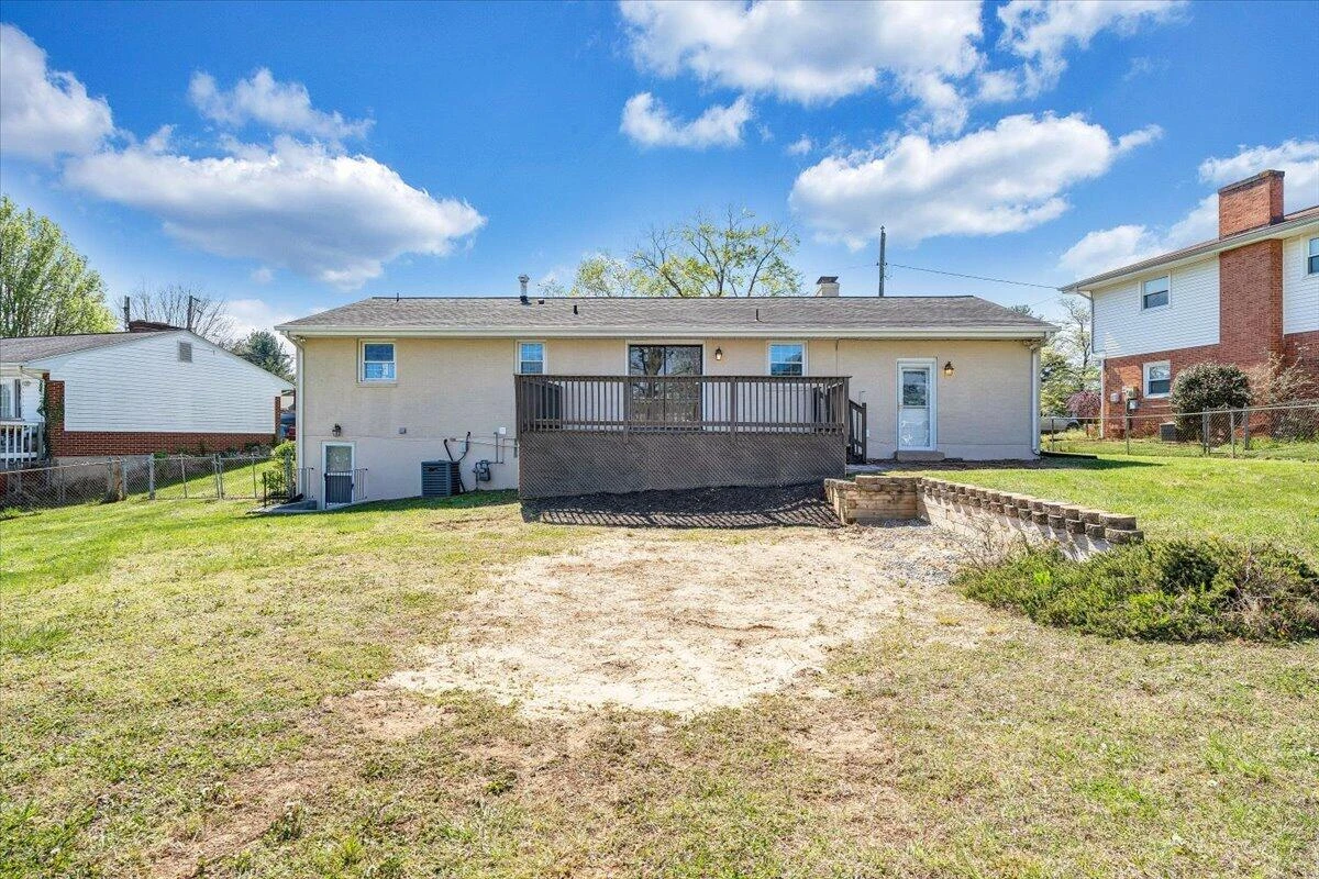 2407 Laura RD - Photo 48