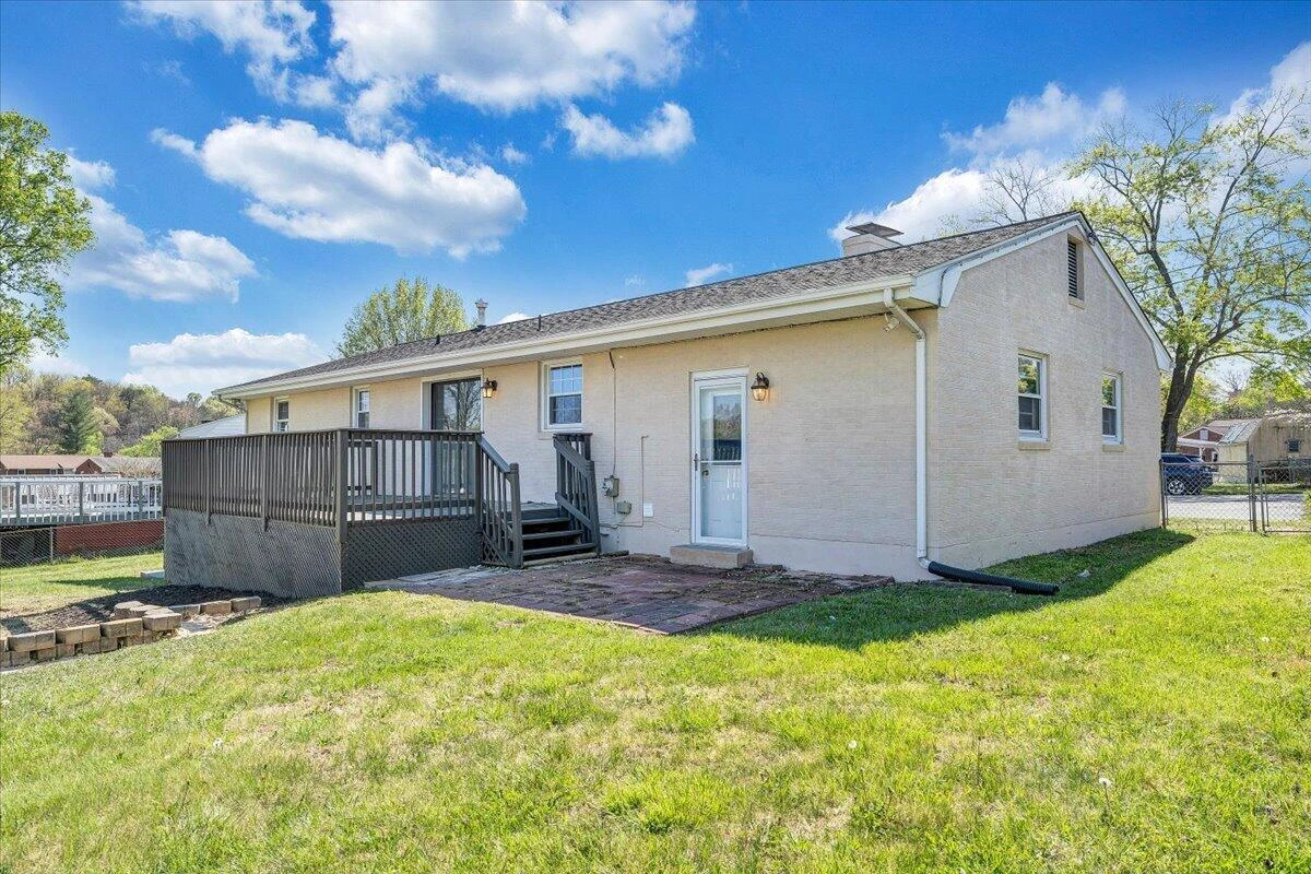 2407 Laura RD - Photo 49