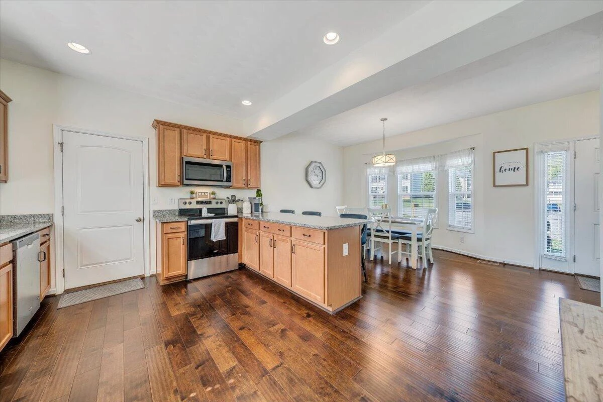 424 Cambridge Court RD - Photo 18