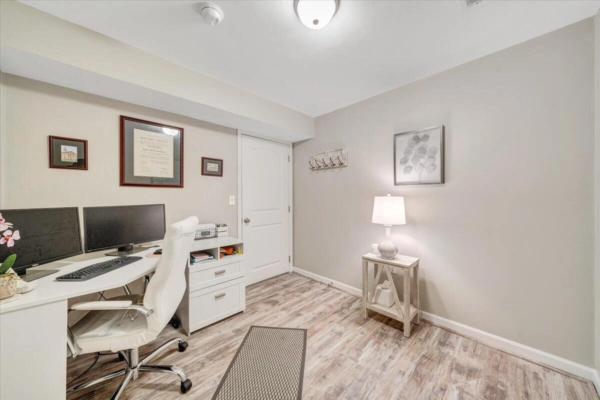 424 Cambridge Court RD - Photo 36