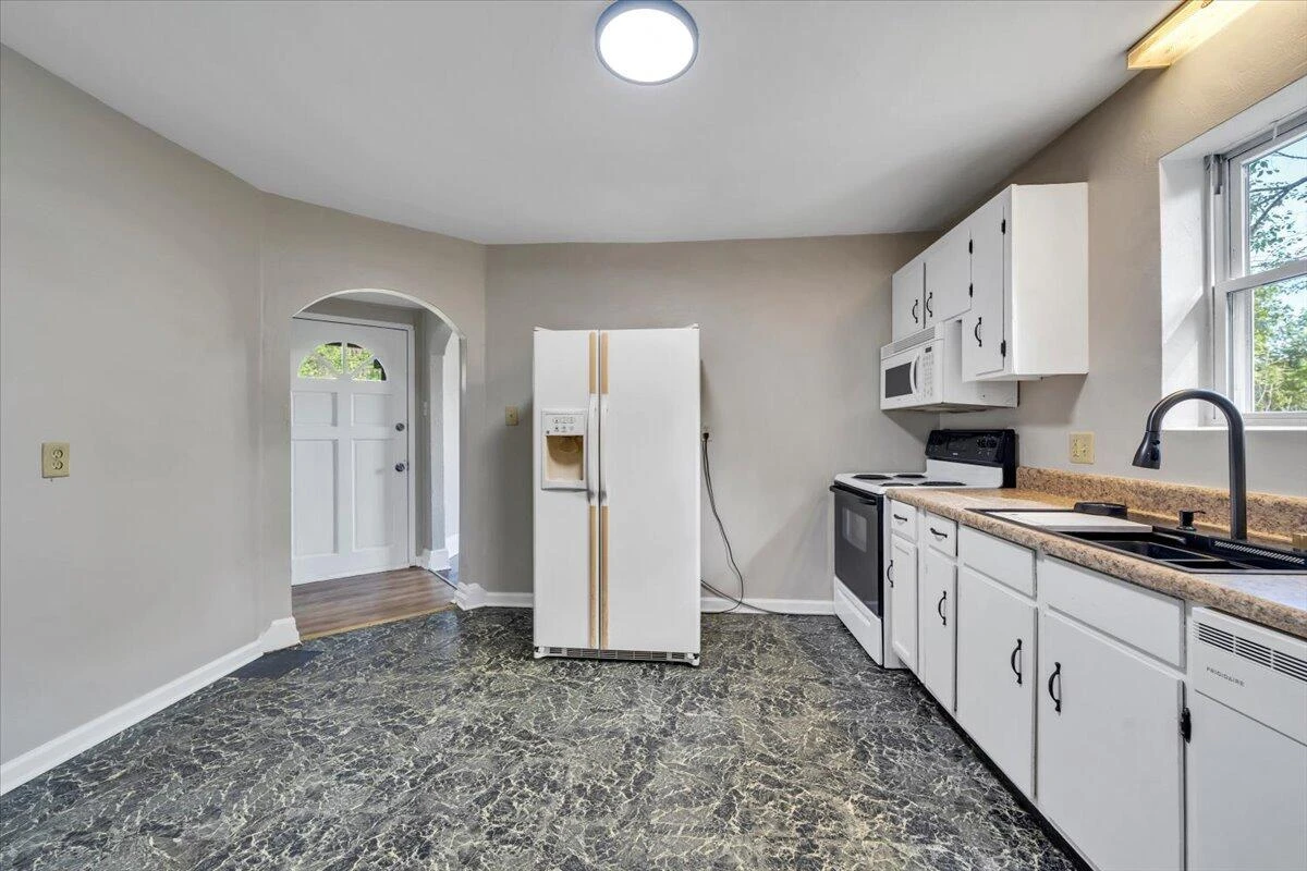 1807 Archbold AVE - Photo 11