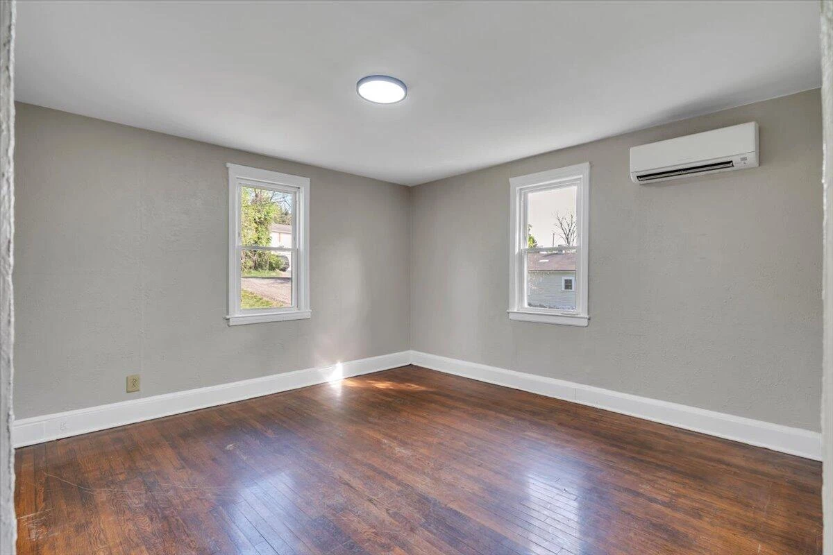 1807 Archbold AVE - Photo 4