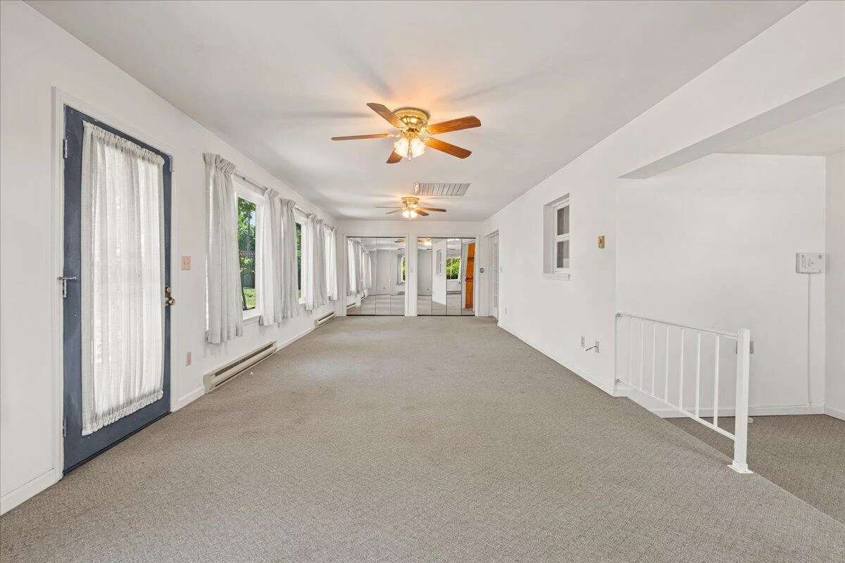 3402 Crittendon AVE - Photo 22