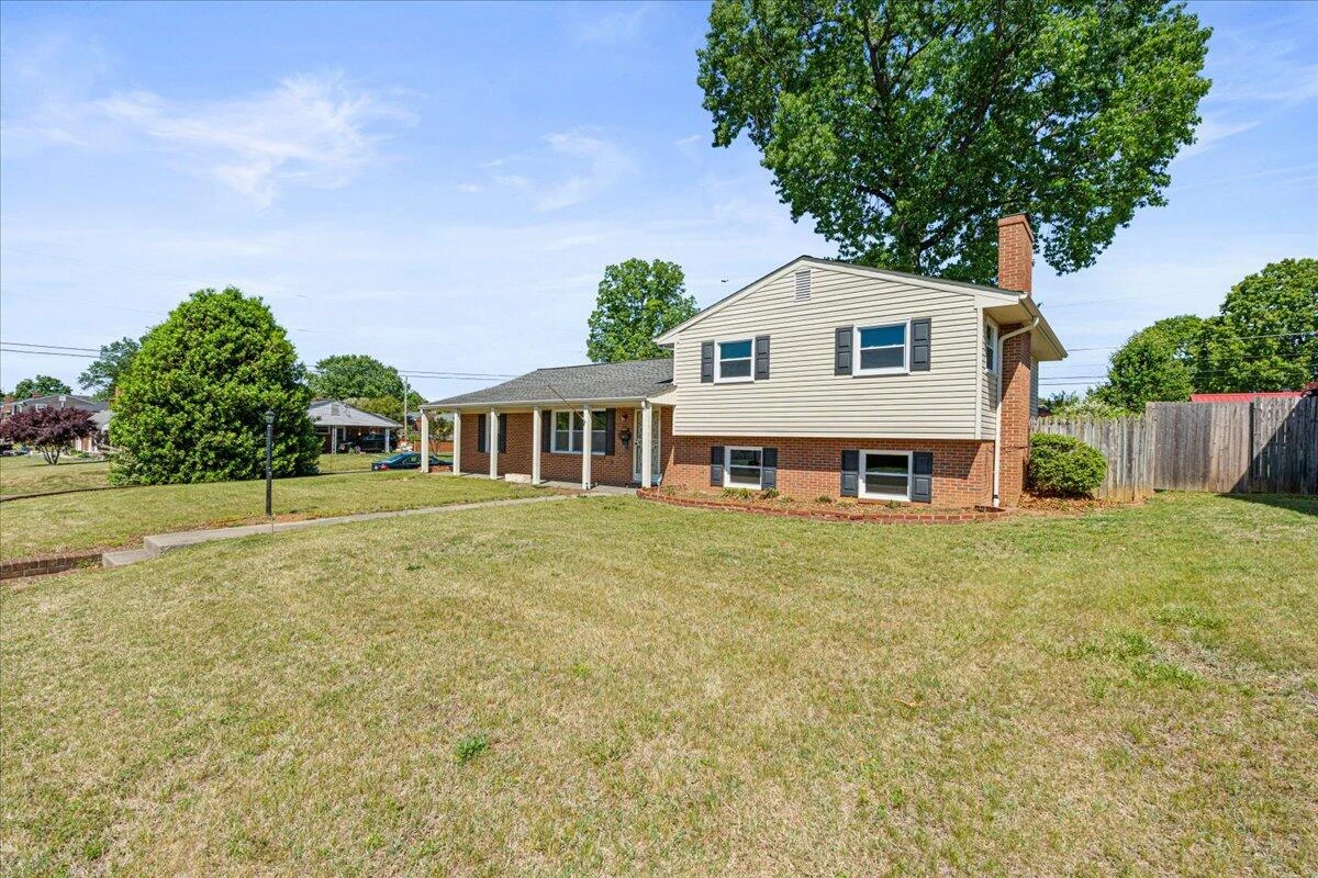 3402 Crittendon AVE - Photo 33