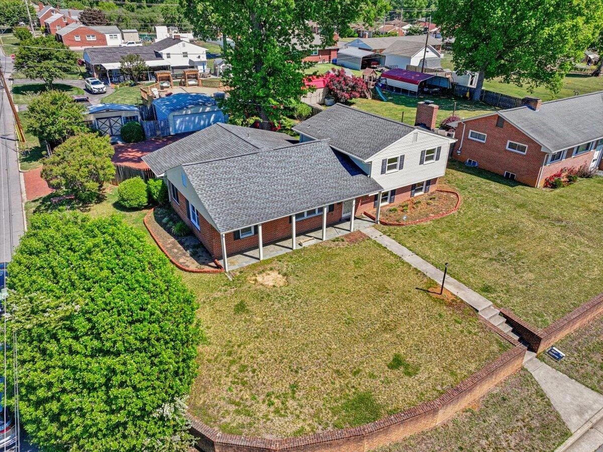 3402 Crittendon AVE - Photo 35