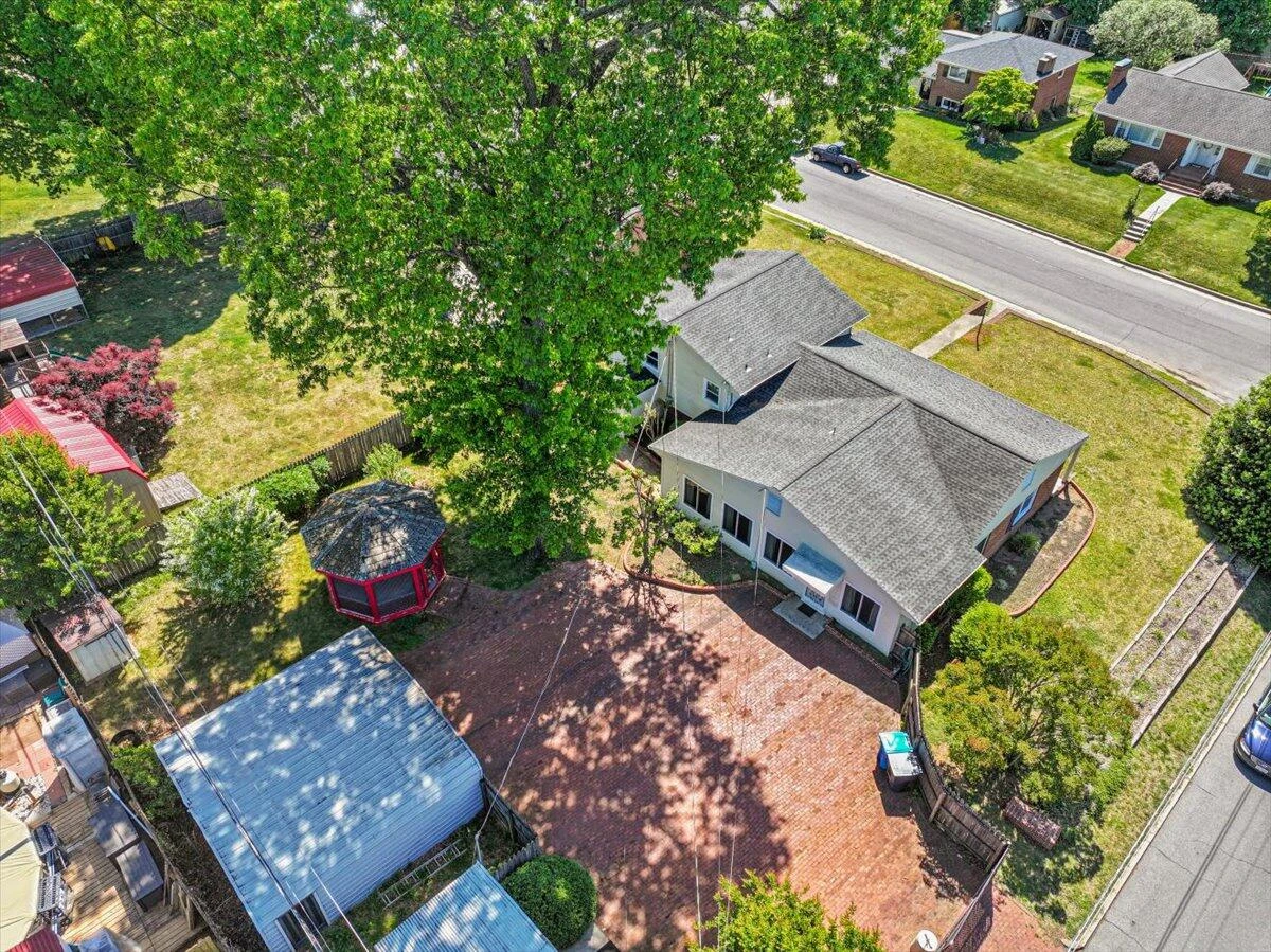 3402 Crittendon AVE - Photo 42