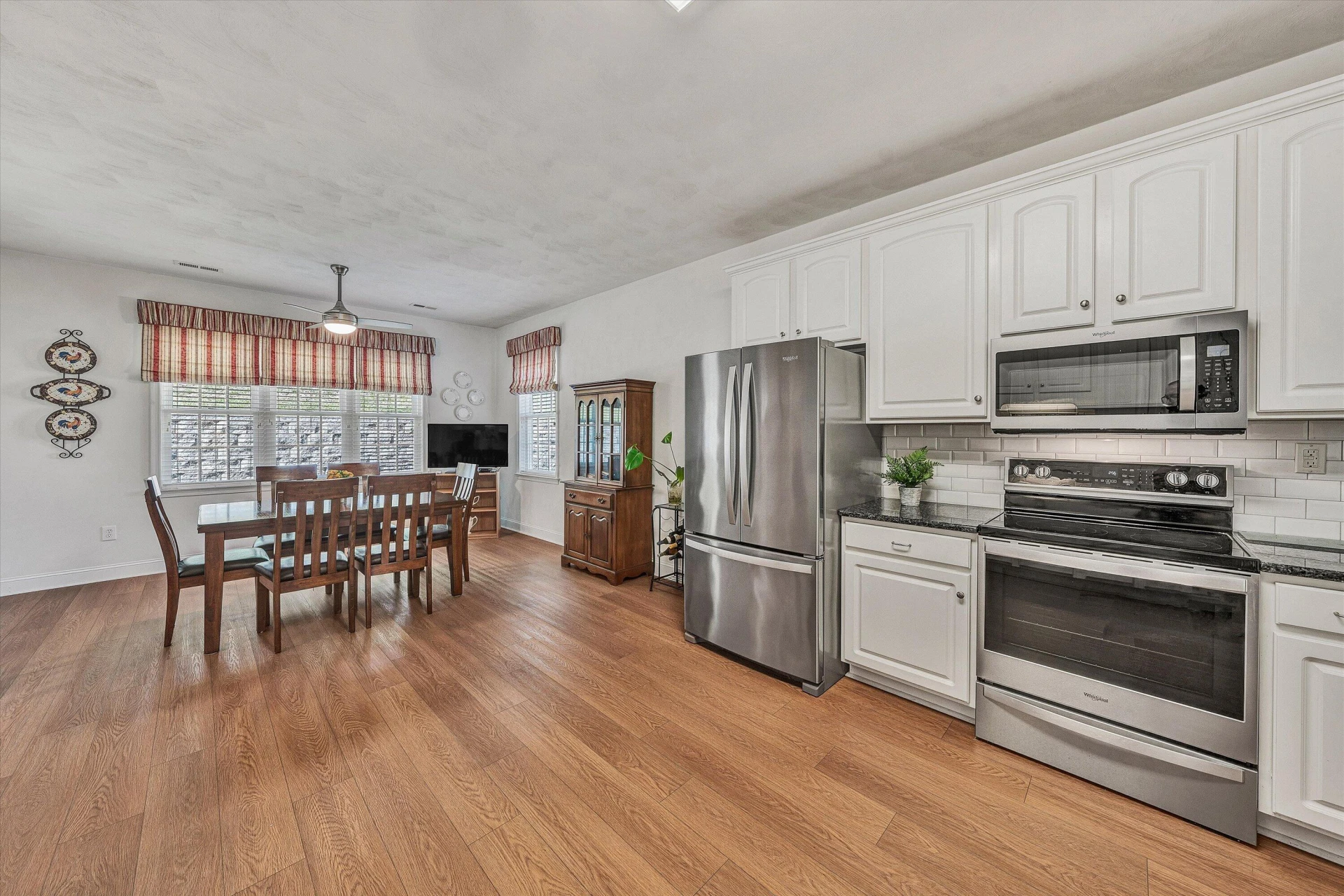 4623 Norwood ST - Photo 15