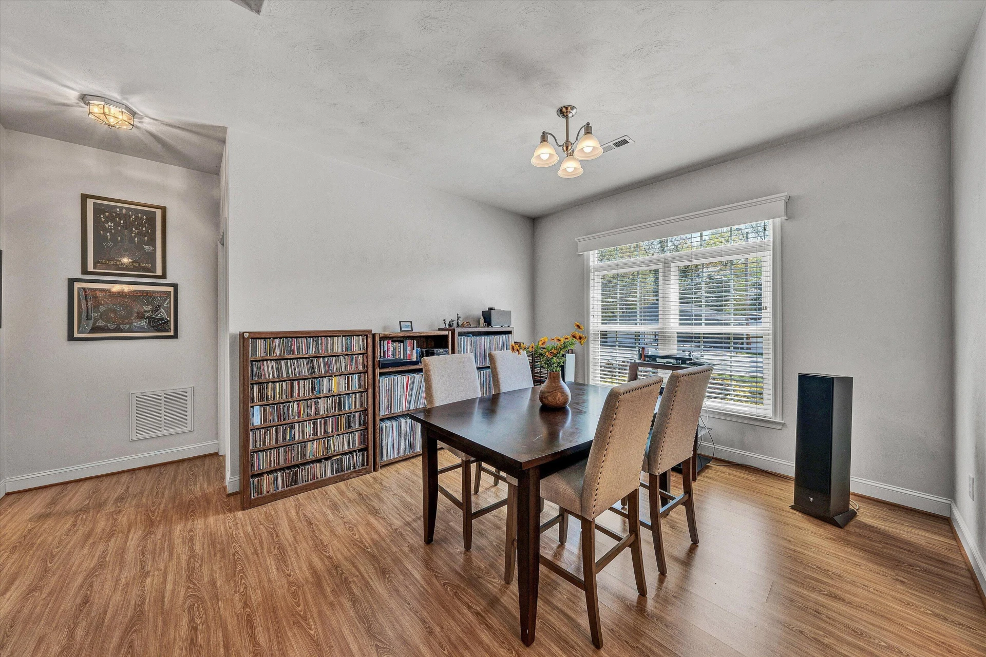 4623 Norwood ST - Photo 8