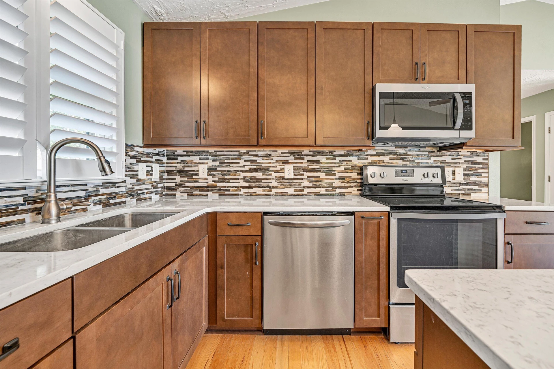 259 Brooks Point LN - Photo 22