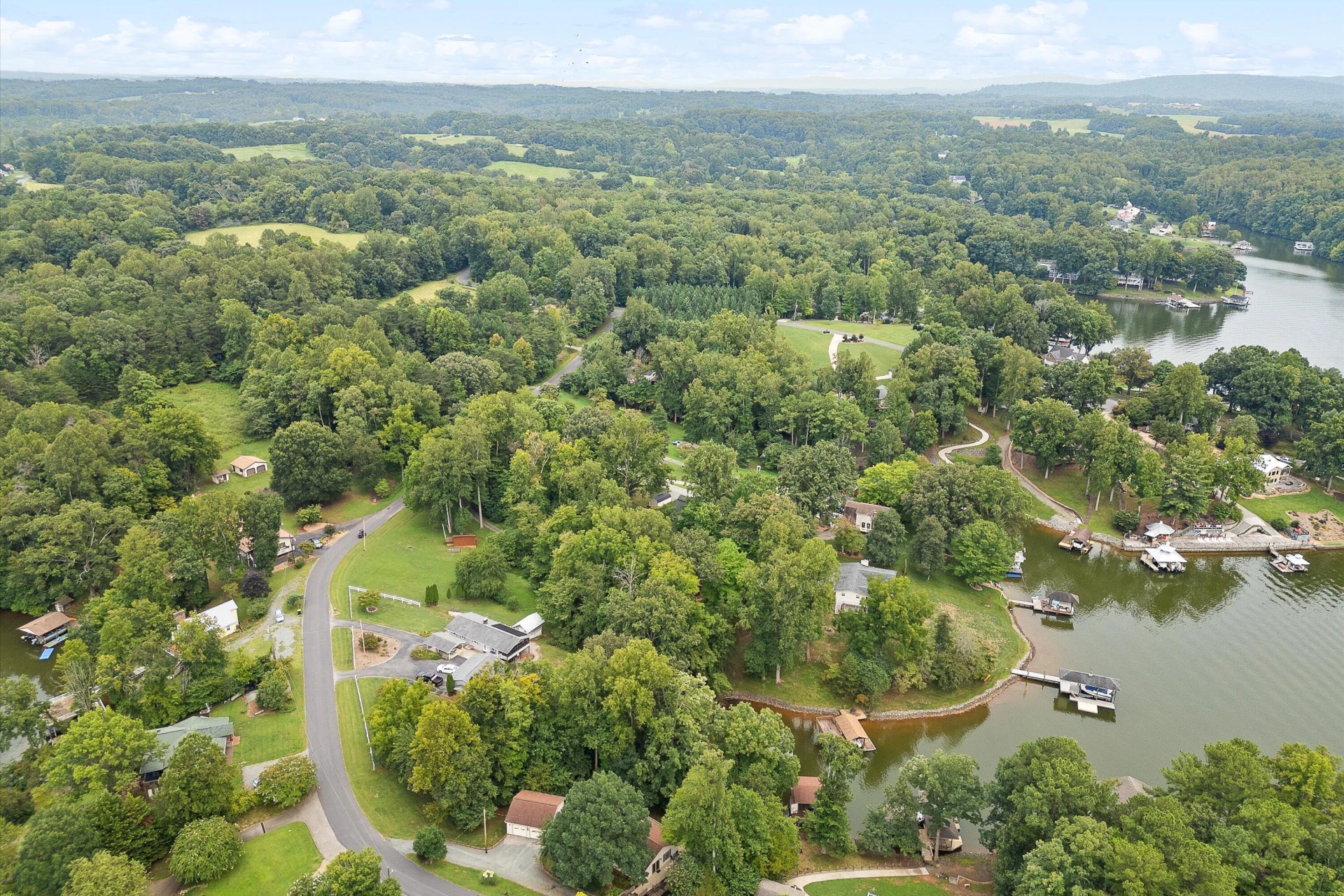 259 Brooks Point LN - Photo 48