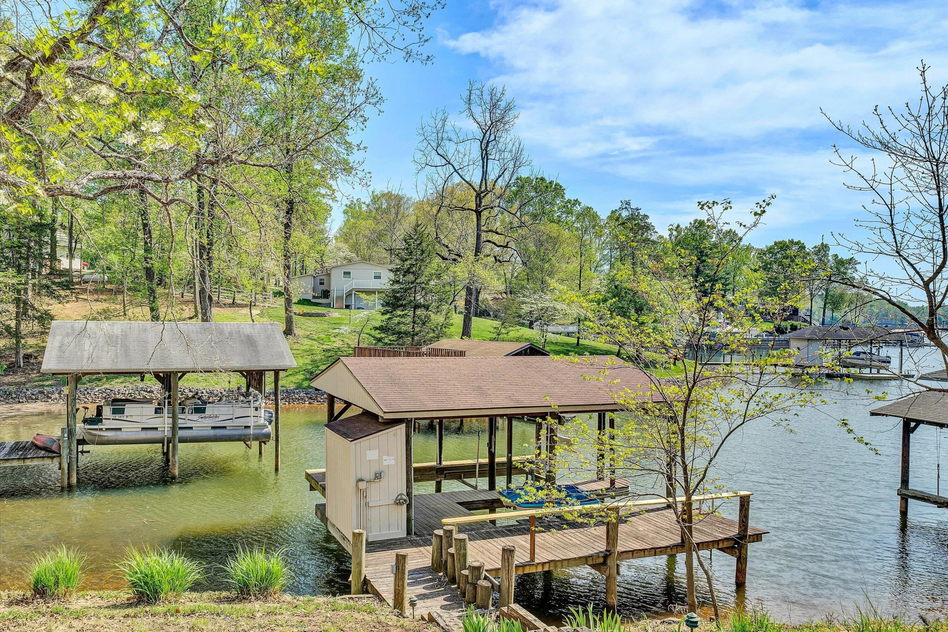259 Brooks Point LN - Photo 12