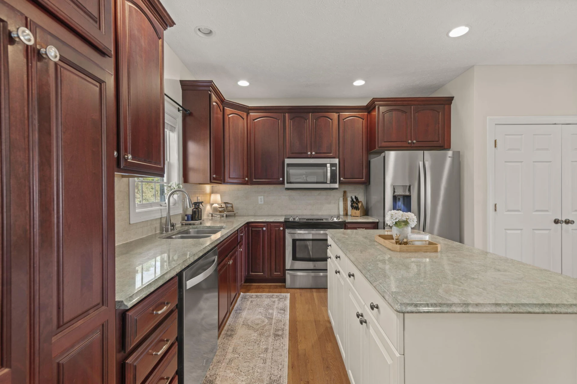 1164 Majestic Oaks DR - Photo 23