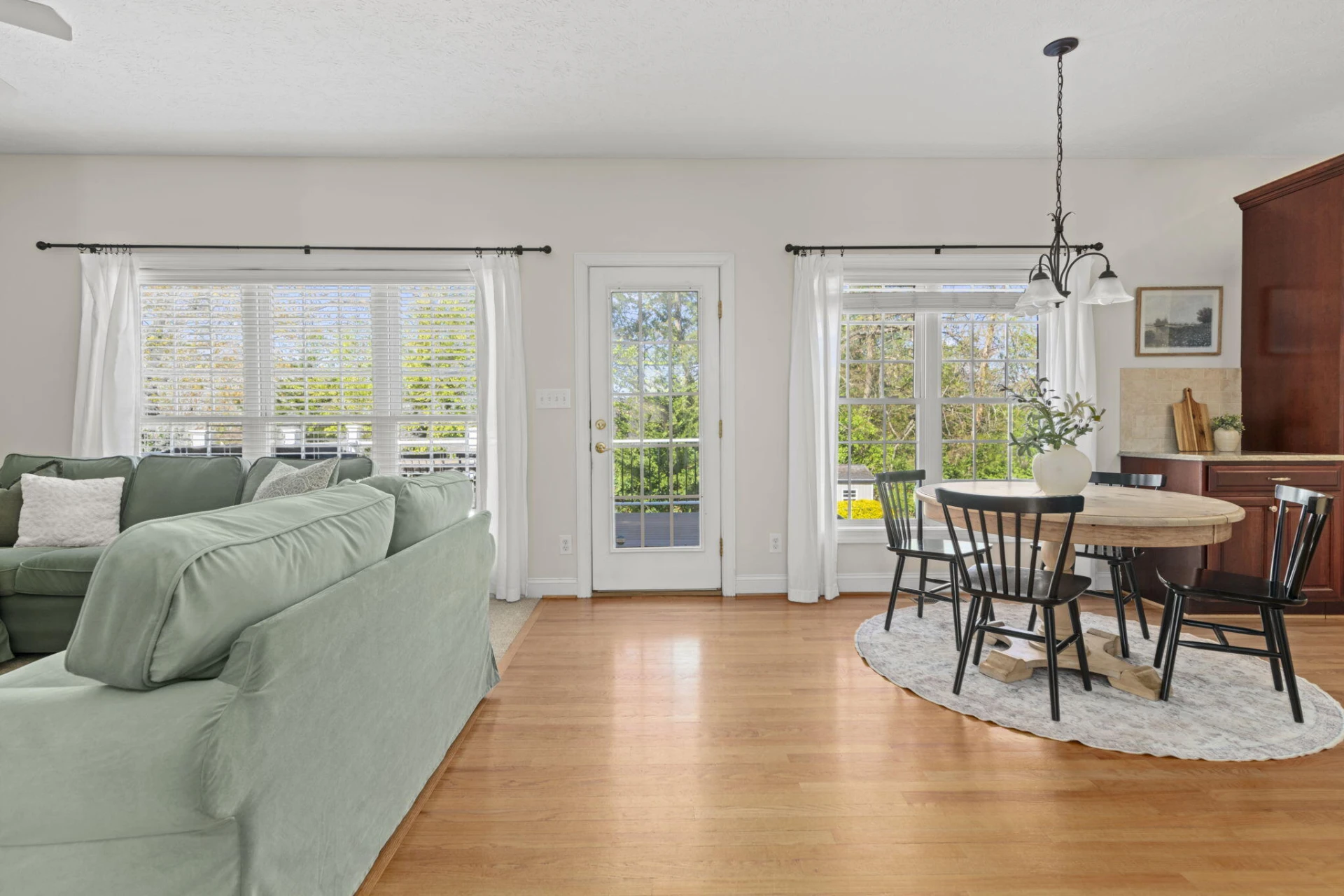 1164 Majestic Oaks DR - Photo 34