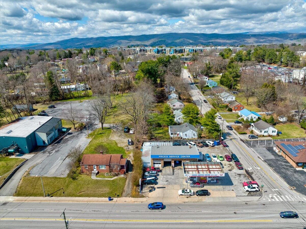 1107 Main ST - Photo 18