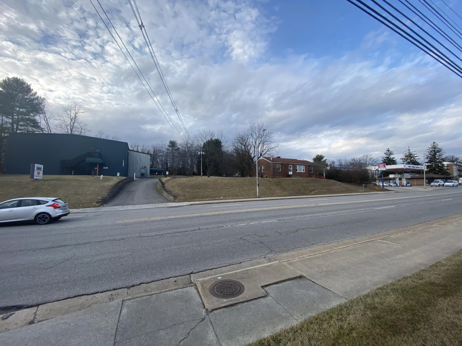 1107 Main ST - Photo 5