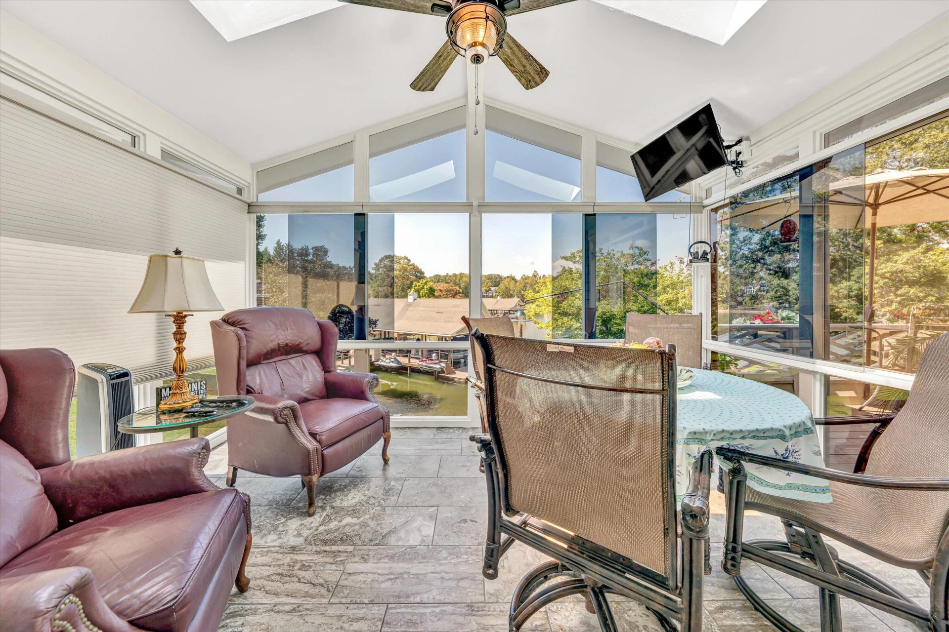 253 Island Green DR - Photo 29