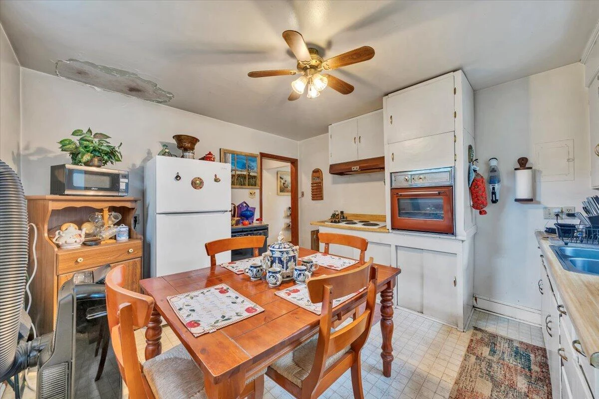 3302 Troxell RD - Photo 11