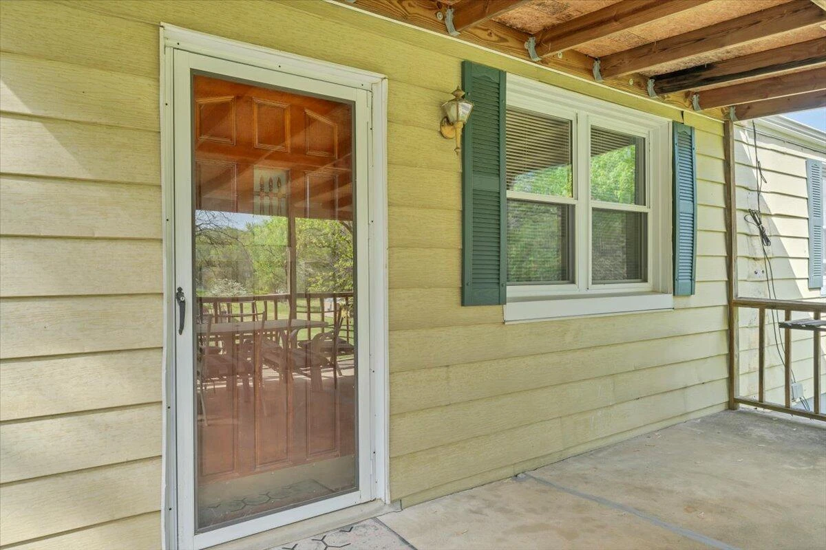 3302 Troxell RD - Photo 2