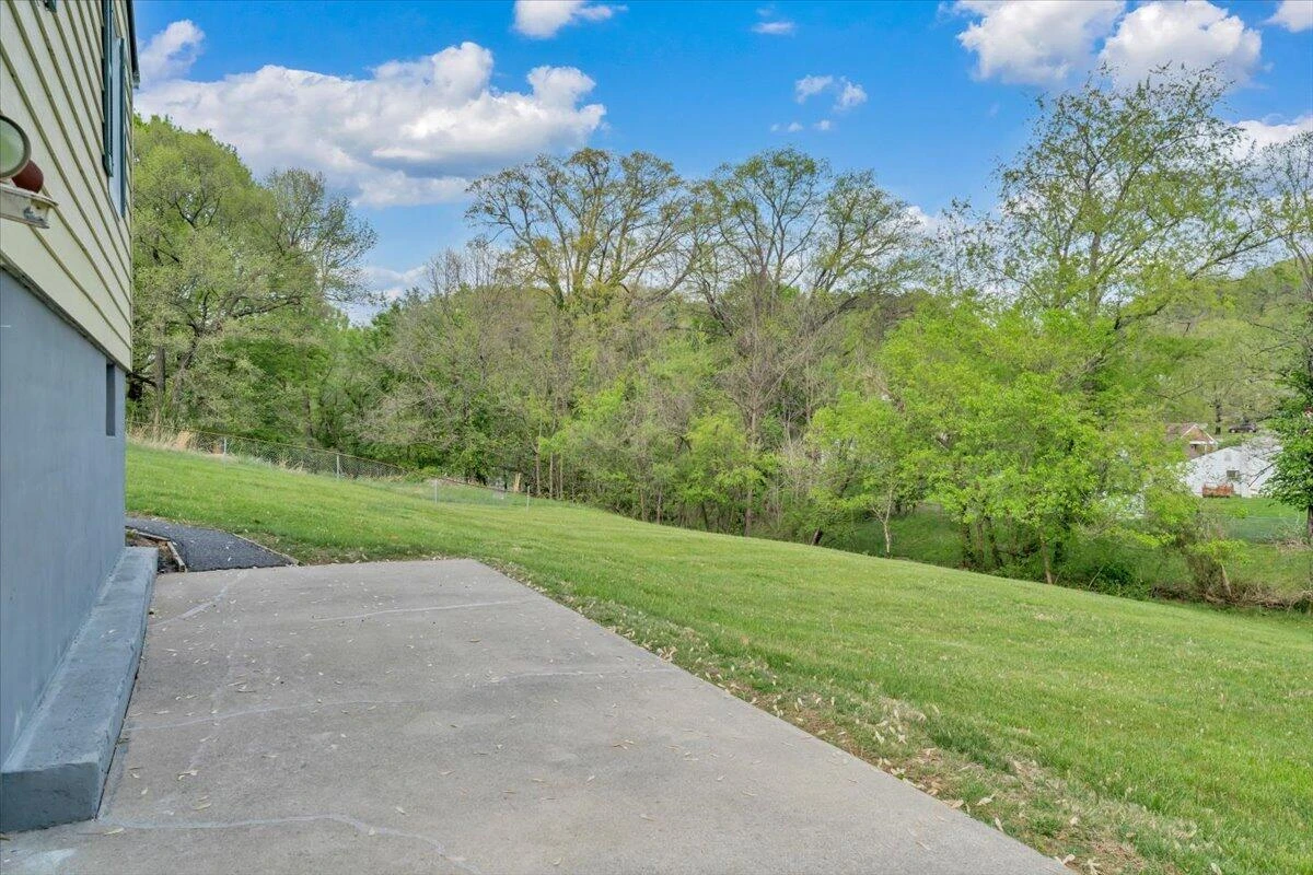 3302 Troxell RD - Photo 21