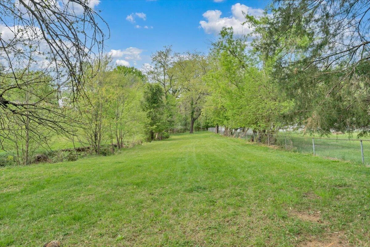 3302 Troxell RD - Photo 27