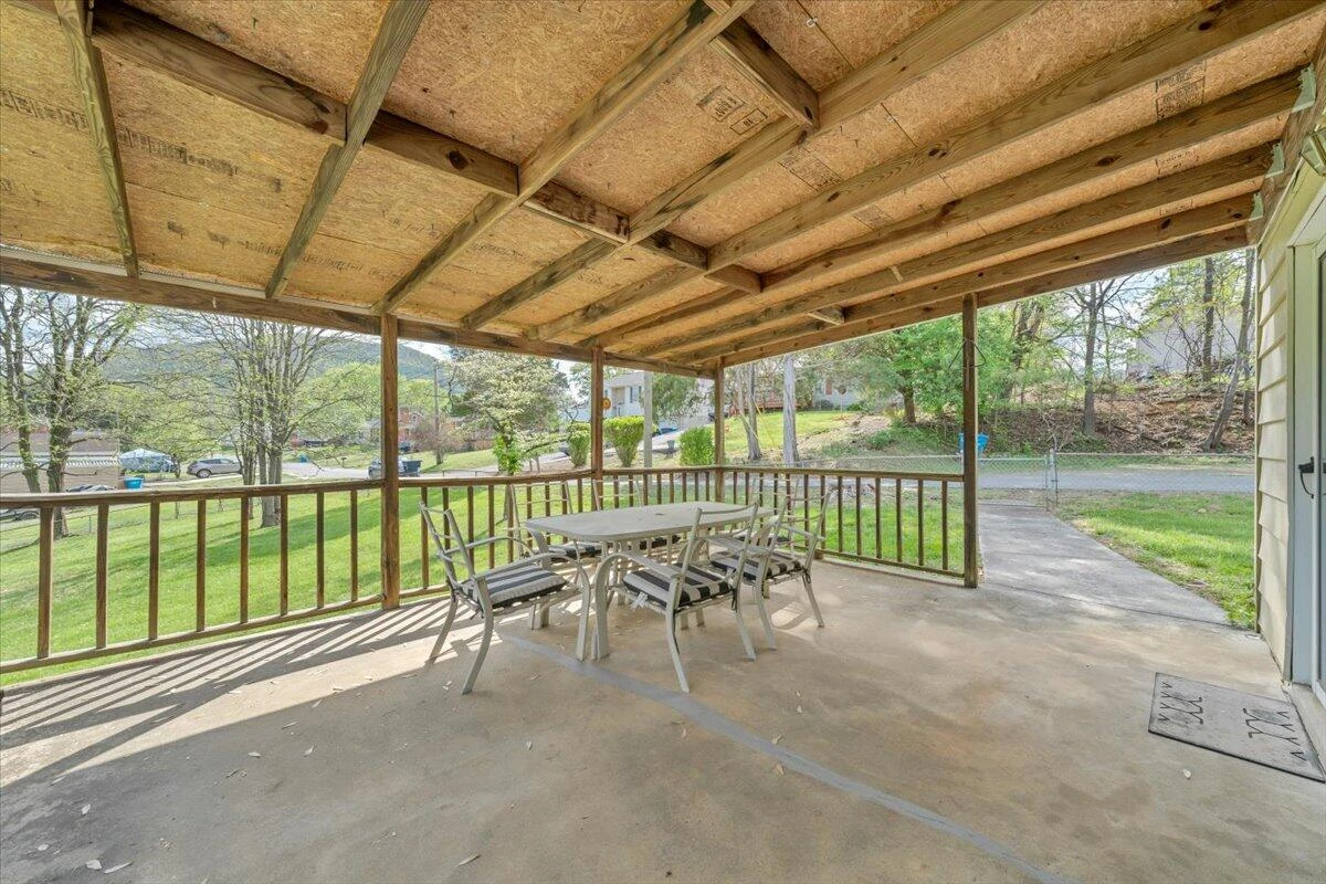 3302 Troxell RD - Photo 4