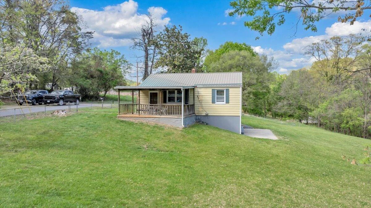 3302 Troxell RD - Photo 40
