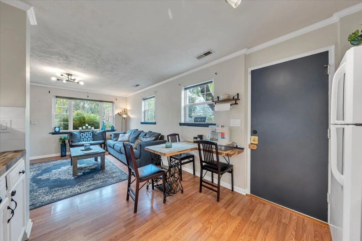 422 Arbor AVE - Photo 10