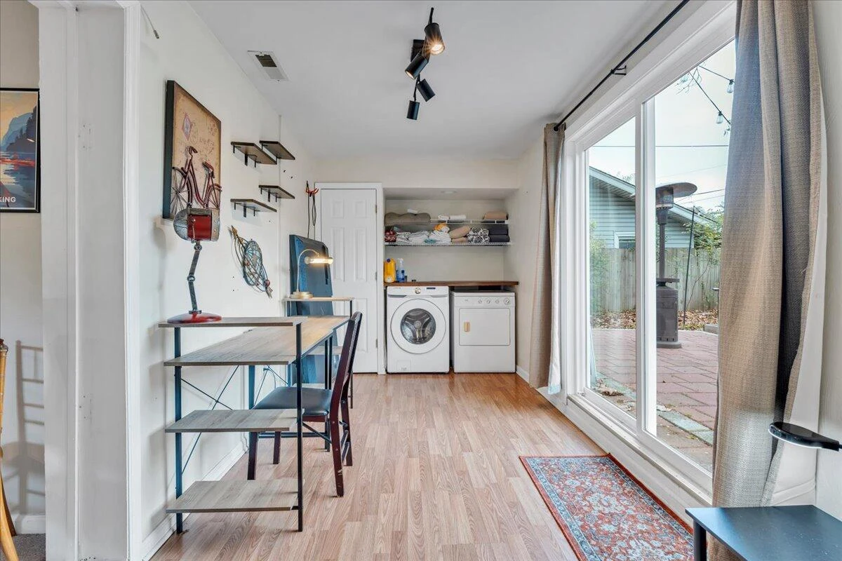 422 Arbor AVE - Photo 16
