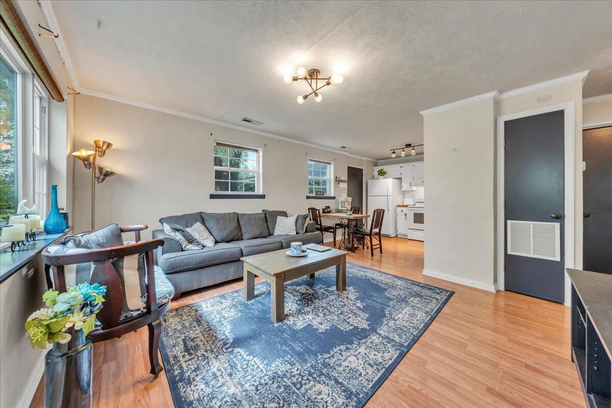 422 Arbor AVE - Photo 6