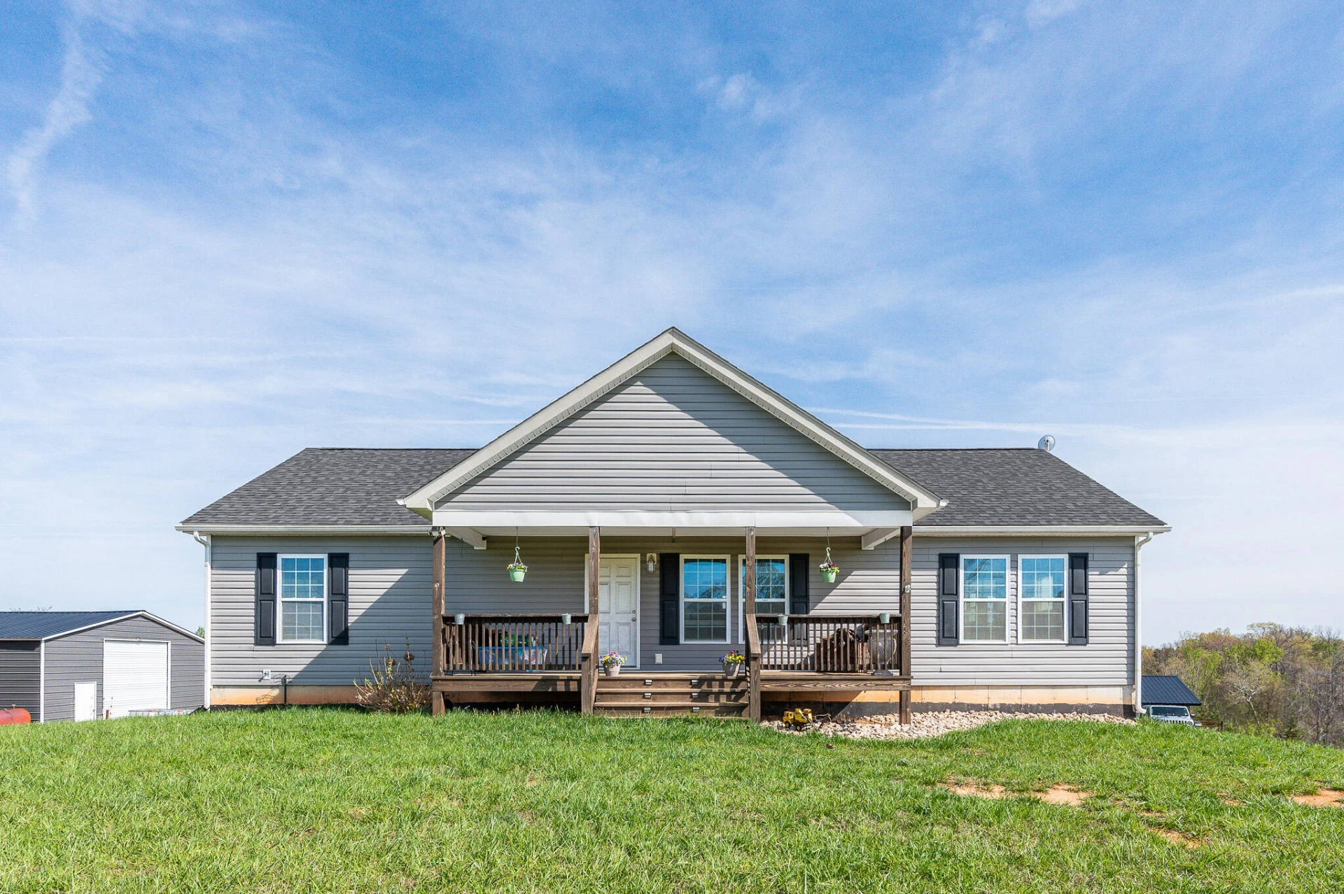 3570 Rock Cliff RD