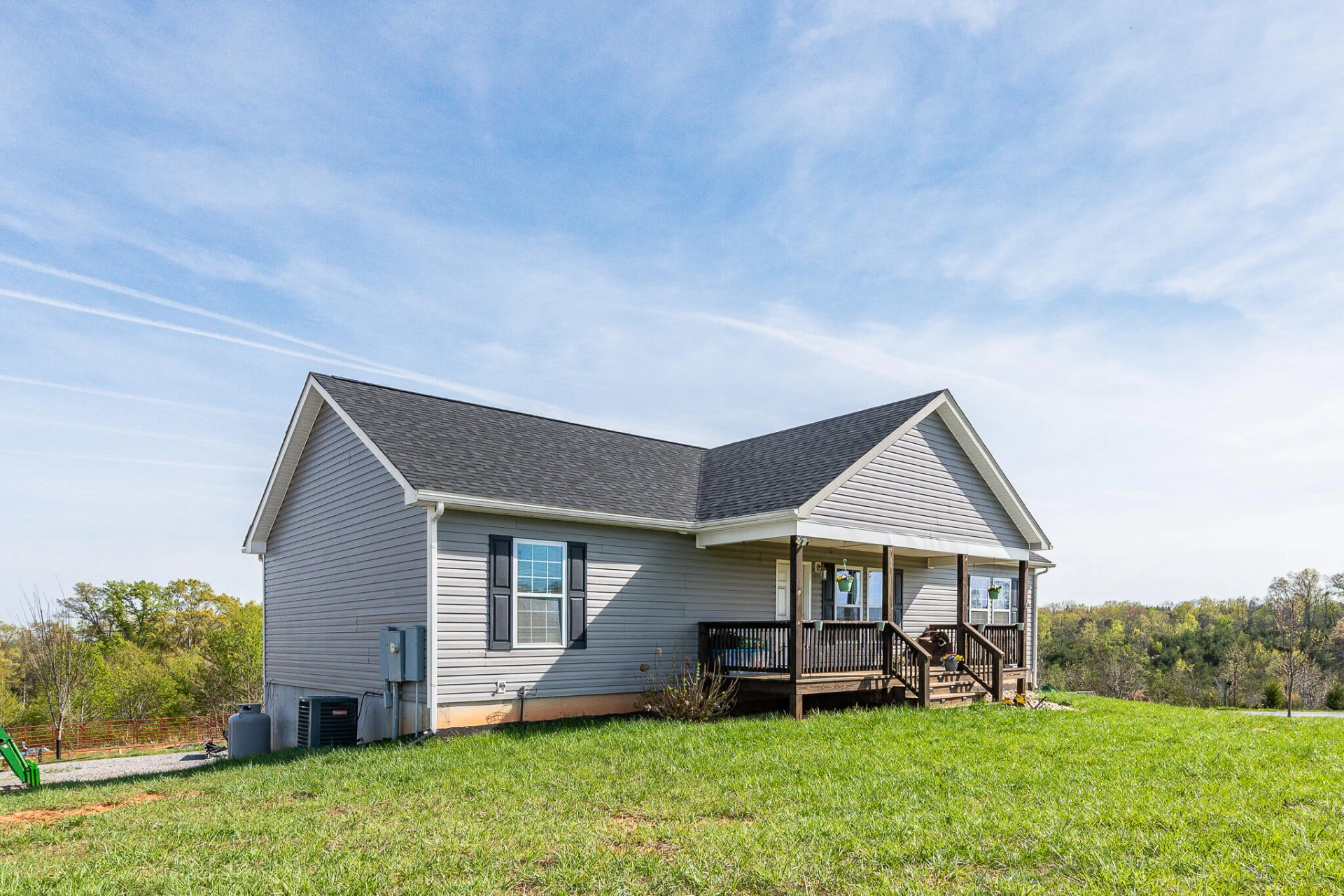 3570 Rock Cliff RD - Photo 2