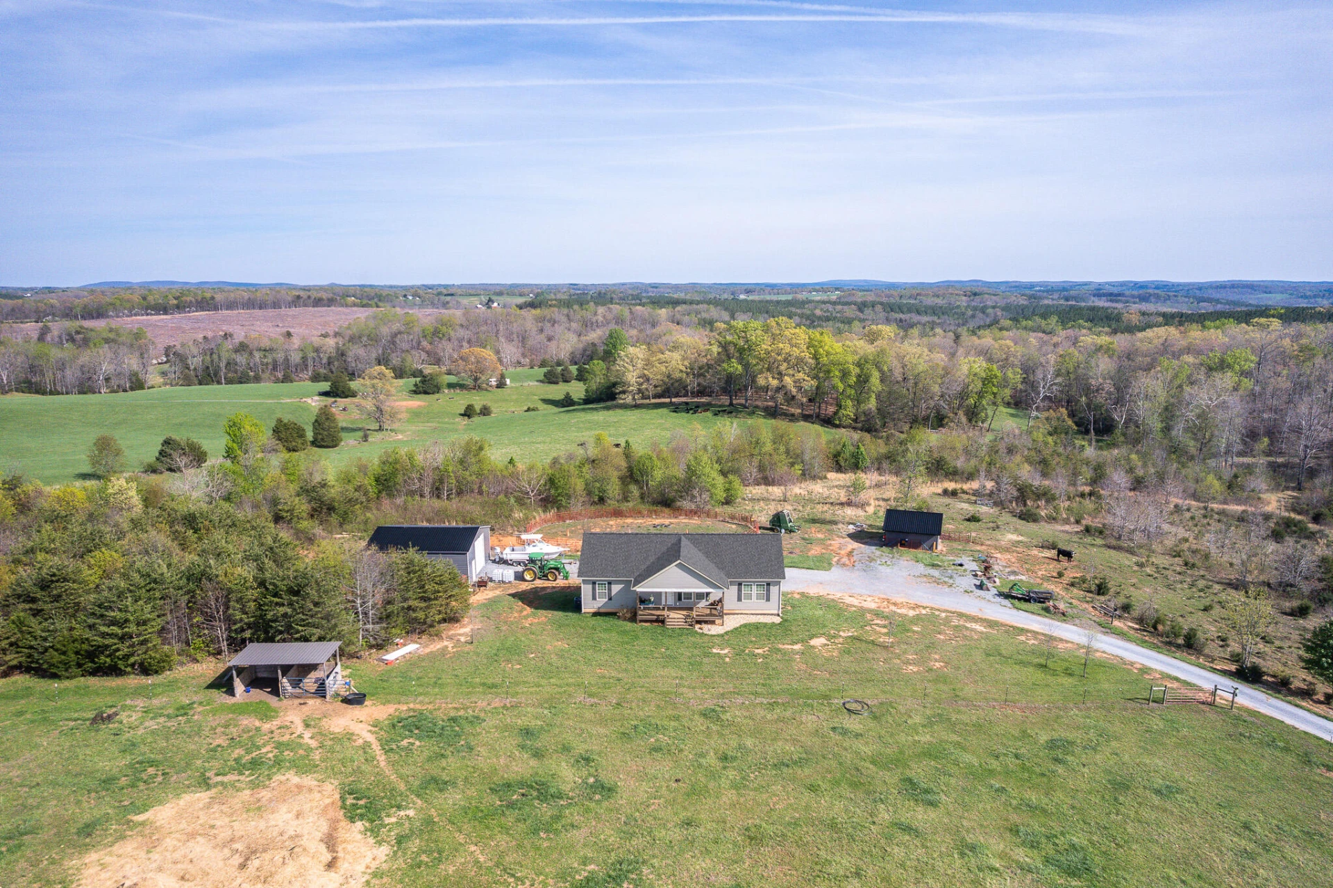 3570 Rock Cliff RD - Photo 4