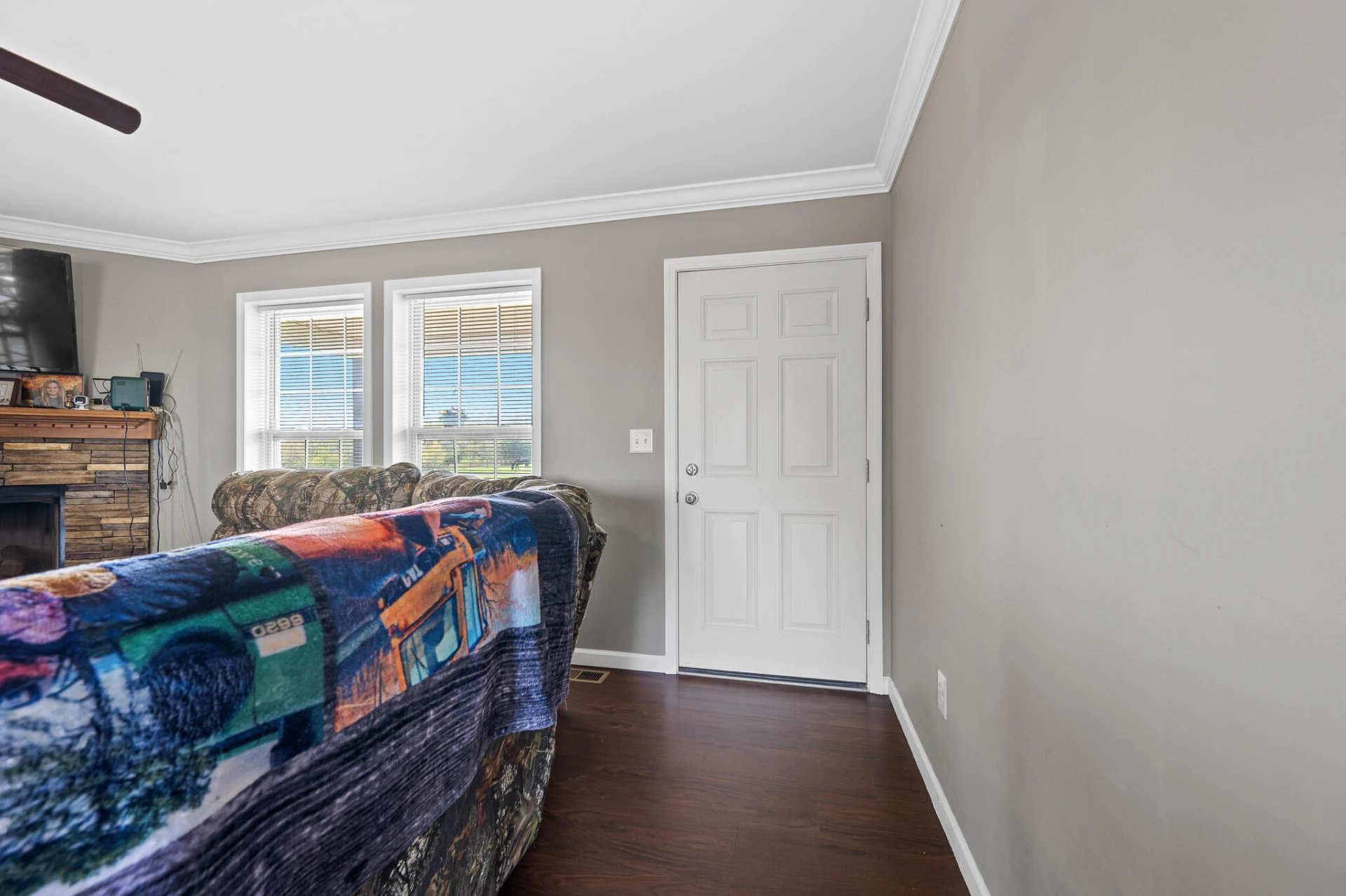 3570 Rock Cliff RD - Photo 8