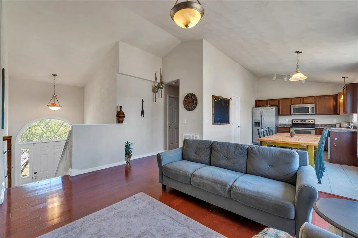 2722 Paddington Station LN - Photo 10