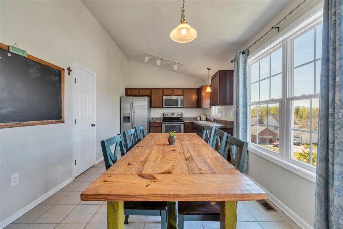 2722 Paddington Station LN - Photo 11