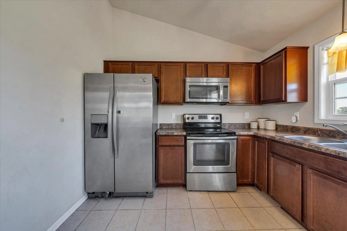 2722 Paddington Station LN - Photo 13