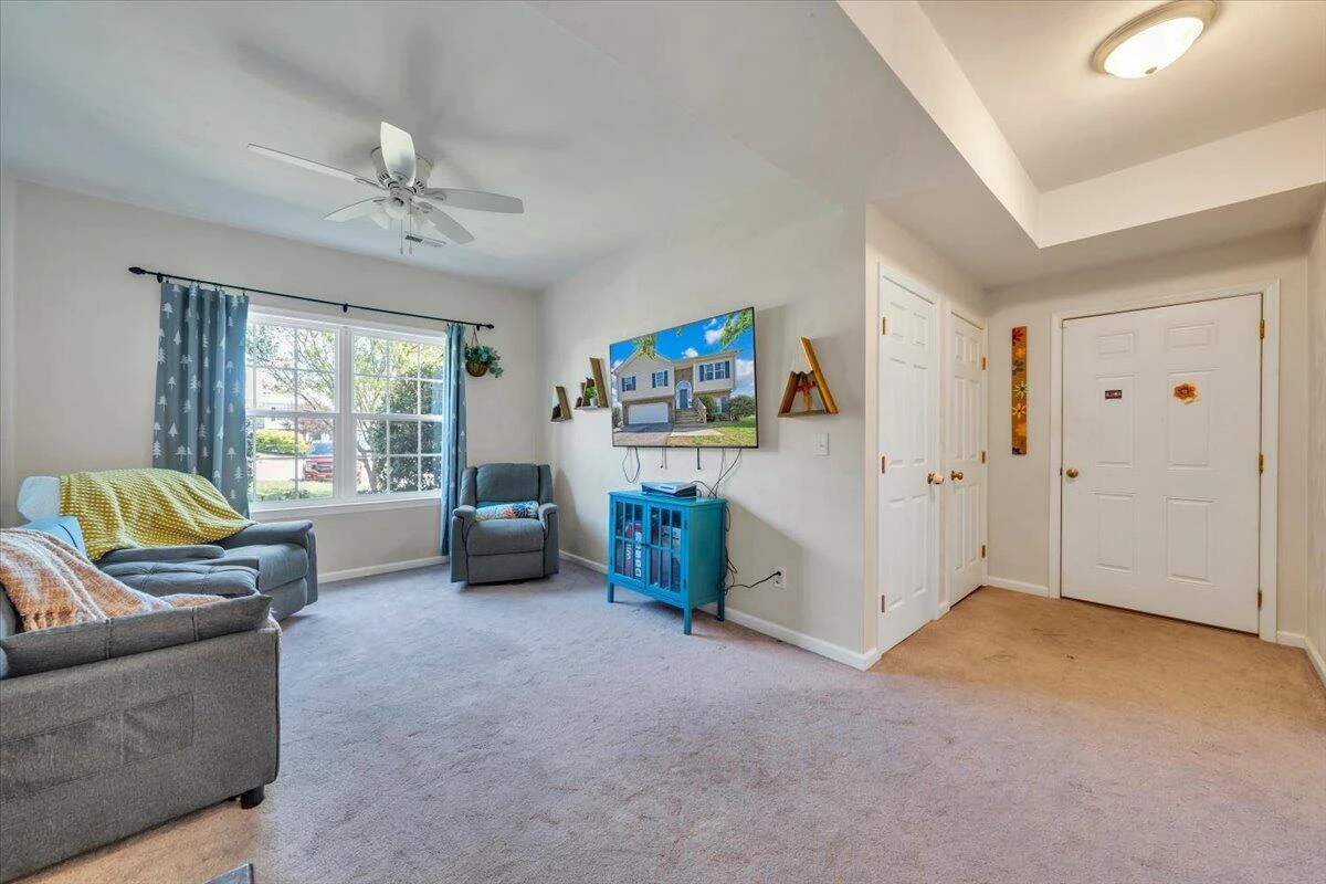 2722 Paddington Station LN - Photo 29