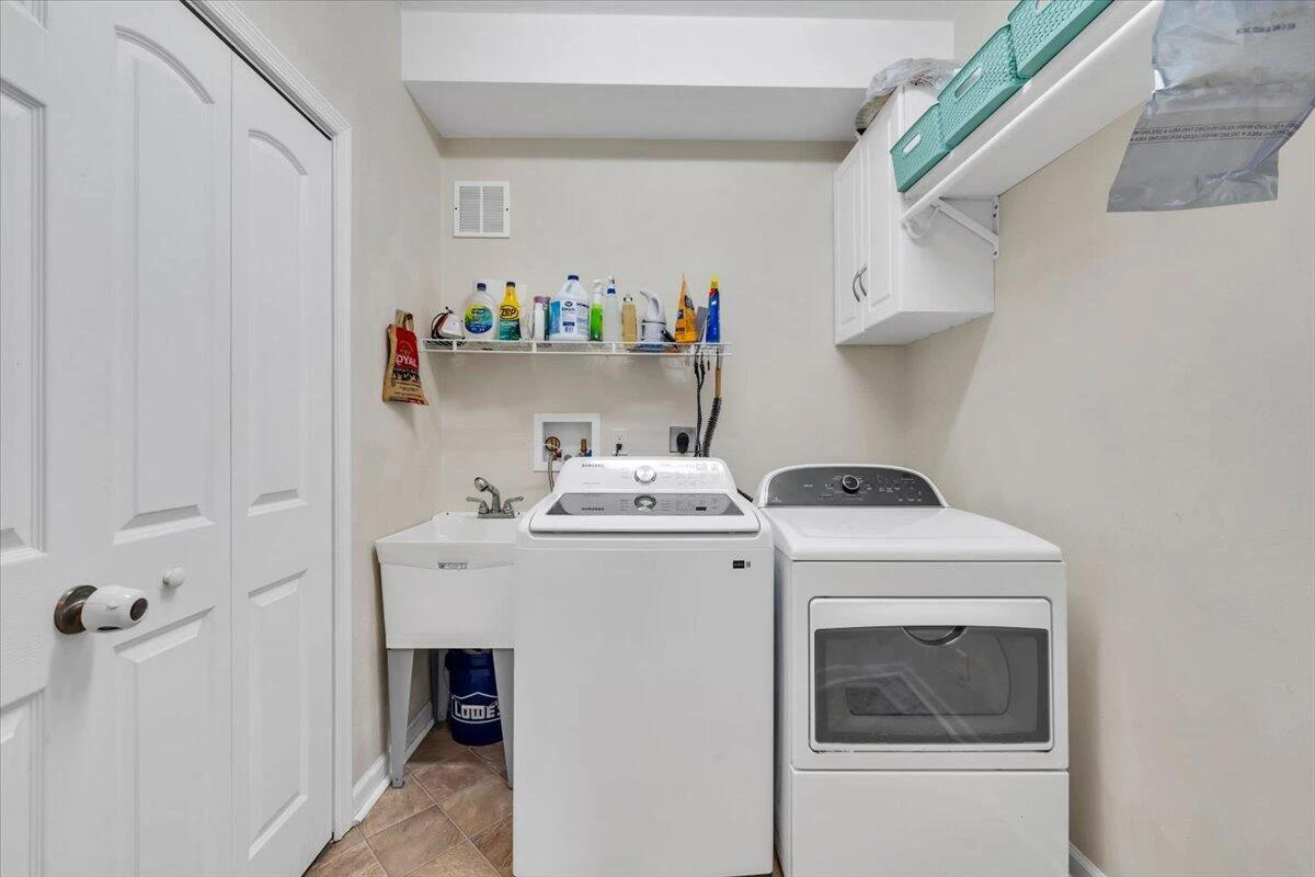 2722 Paddington Station LN - Photo 34