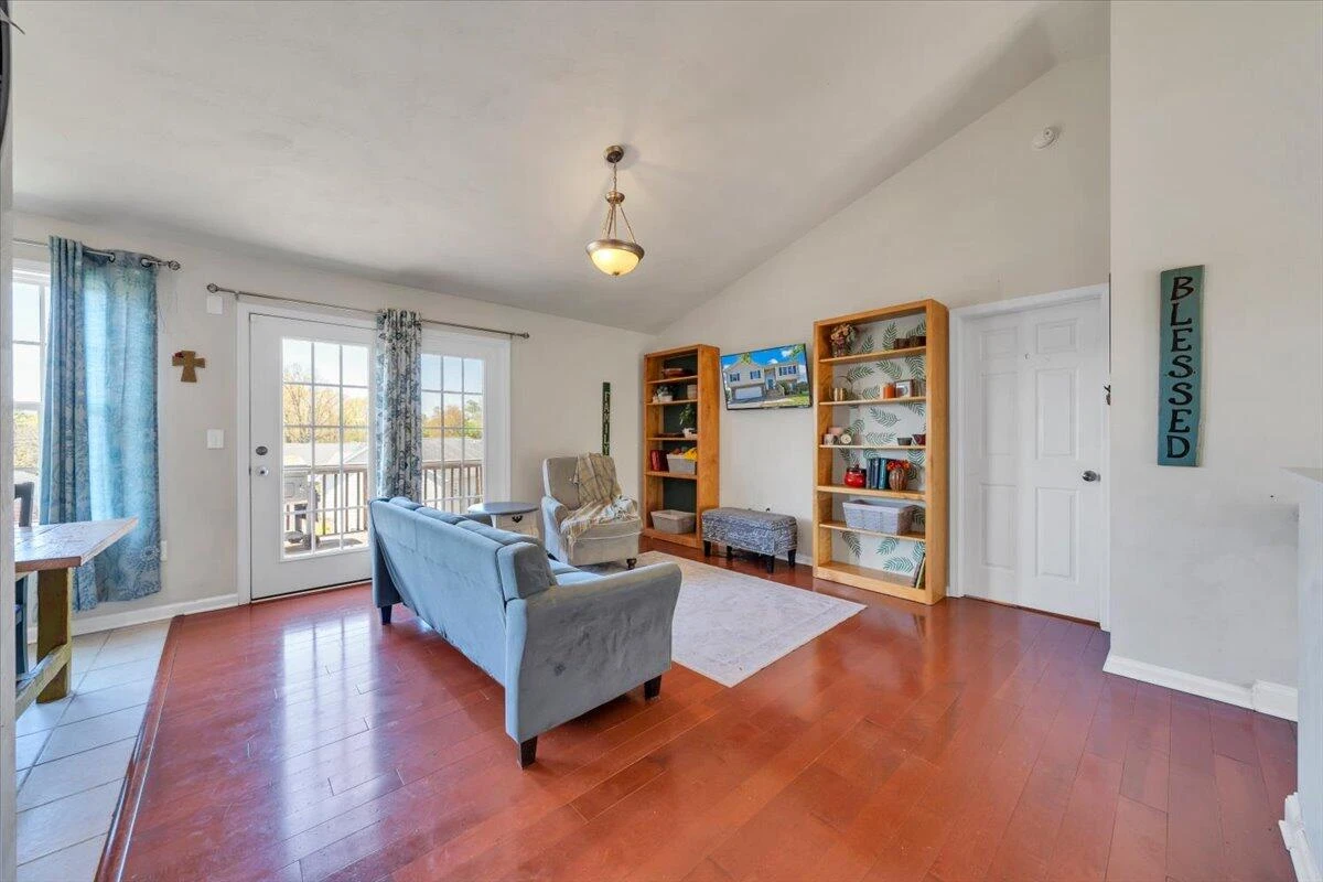 2722 Paddington Station LN - Photo 7