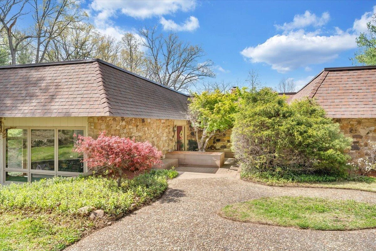 3244 Pineland RD SW - Photo 4