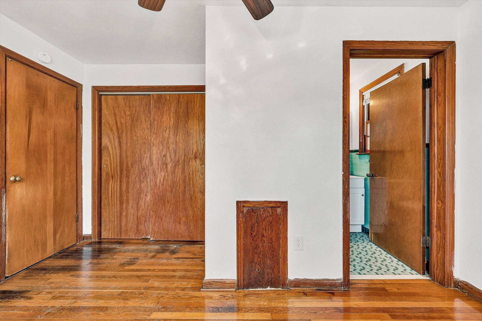 3203 Roundhill AVE - Photo 19