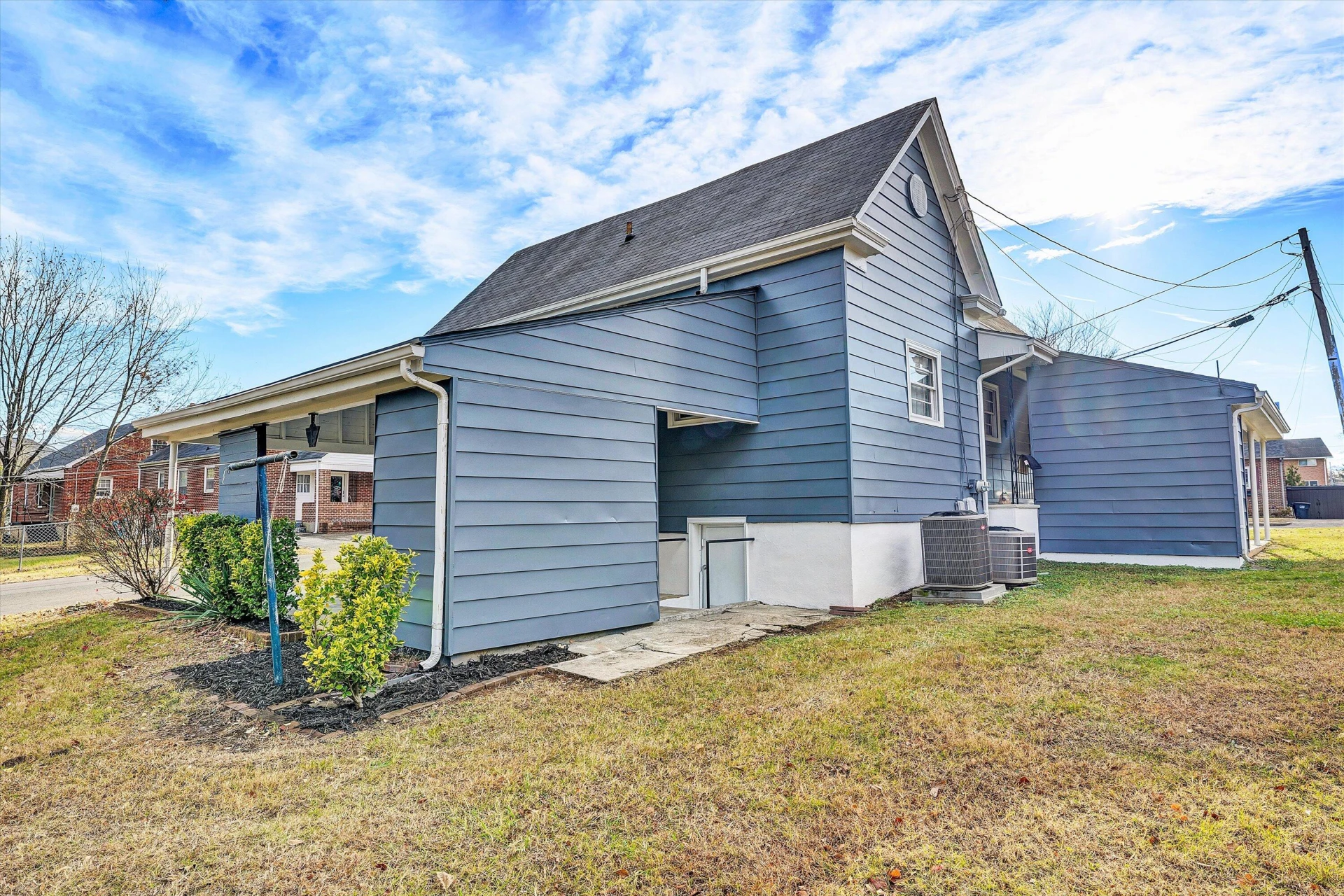 3203 Roundhill AVE - Photo 9