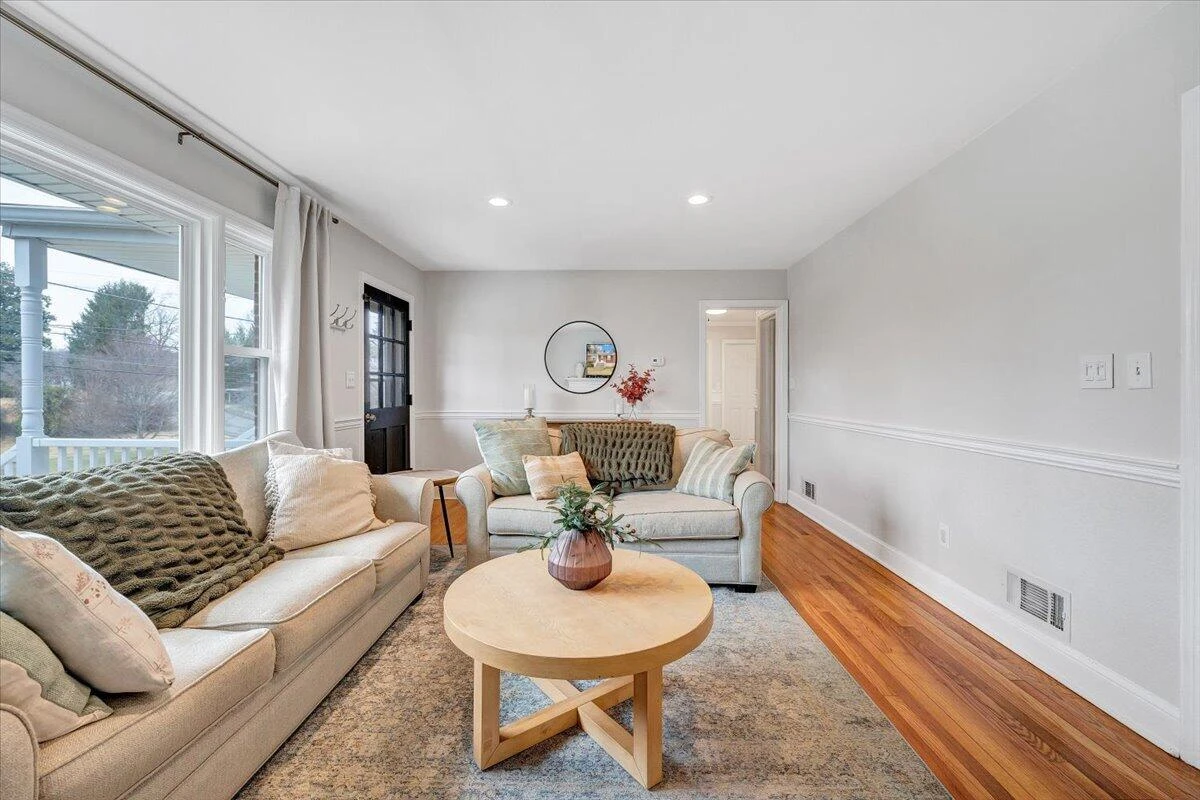 2508 Alberta AVE - Photo 10