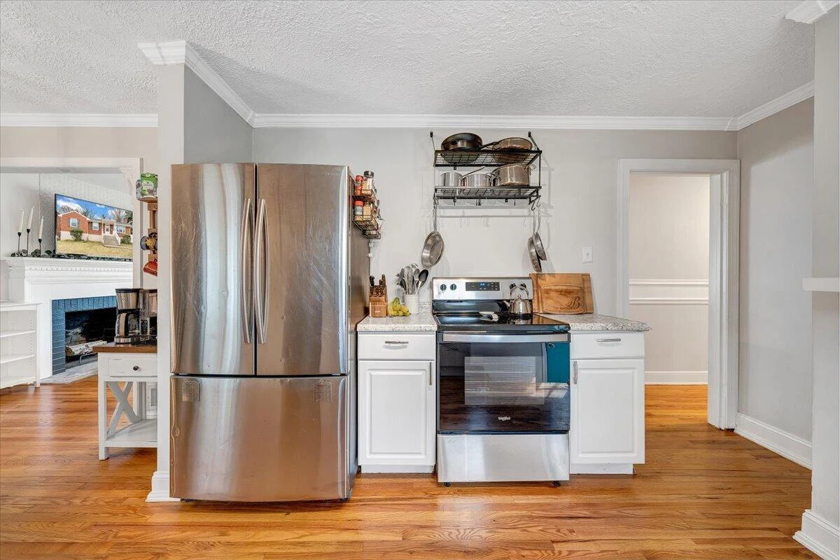 2508 Alberta AVE - Photo 19
