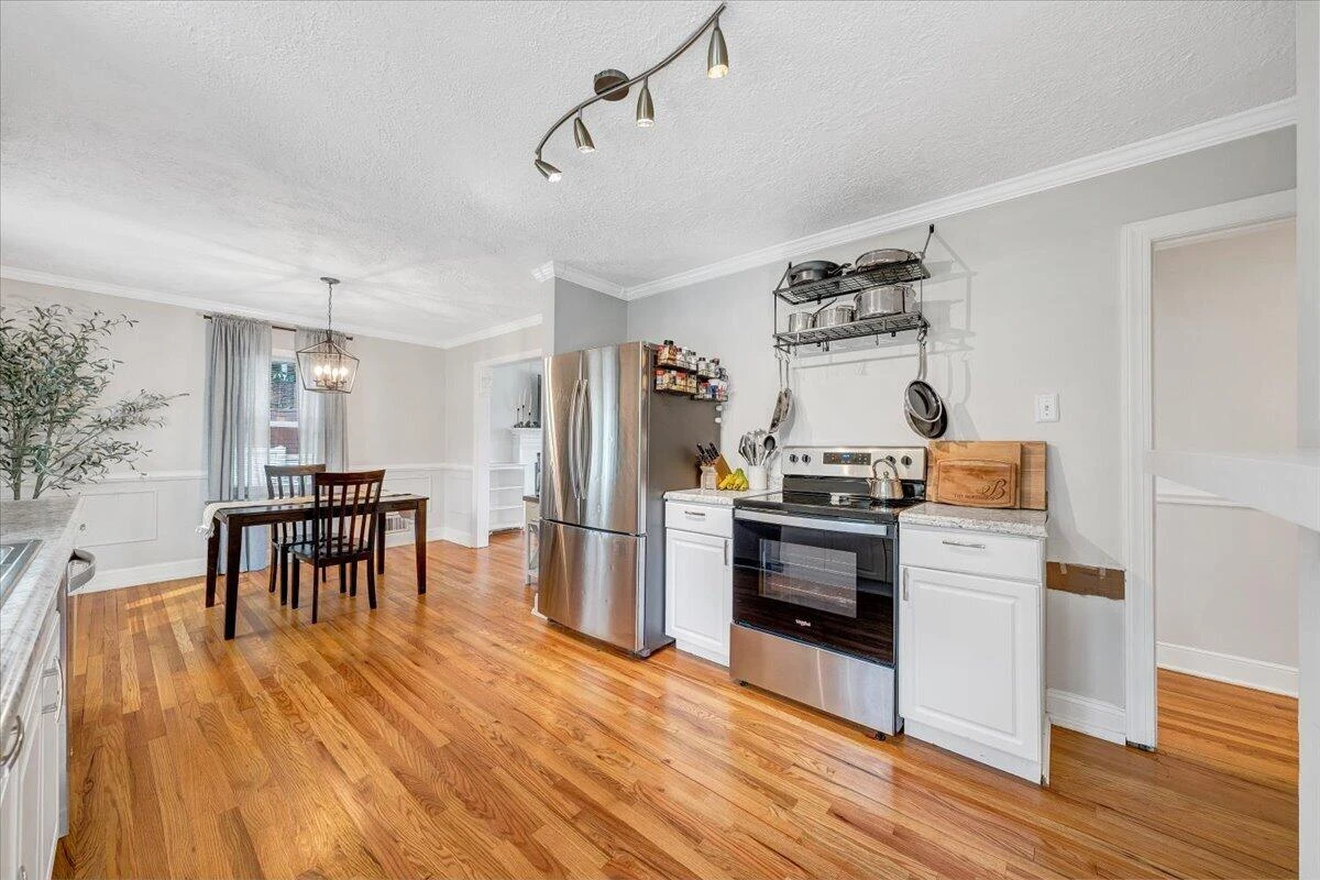 2508 Alberta AVE - Photo 23